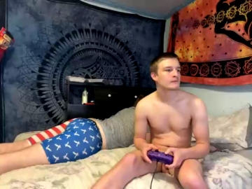 _Poppyan2  03-11-2021 video giggles